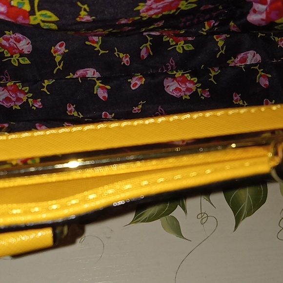 Betsey Johnson Framed Kiss Lock Satchel NWOTS - Picture 5 of 9